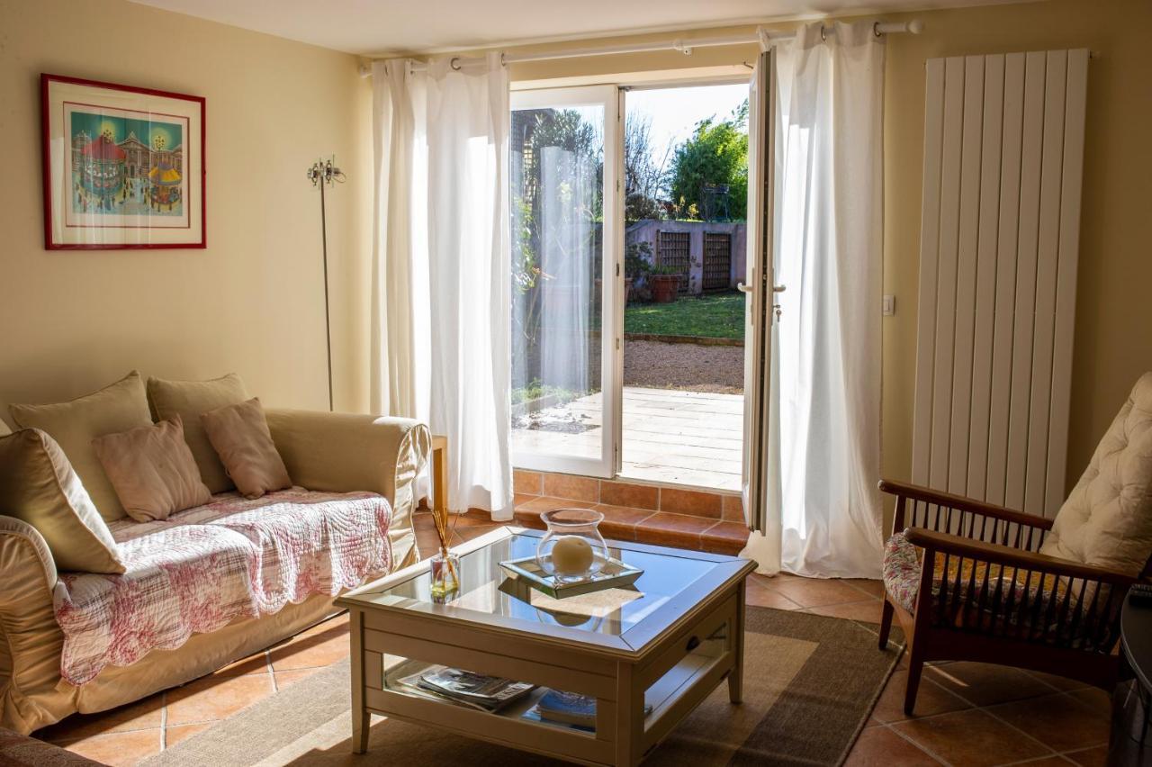 ¨Gite Du Cafe Suquet Giroussens Exteriér fotografie